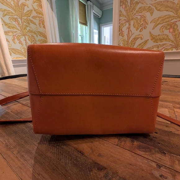 Mansur Gavriel large bucket bag. Brandy color - Picture 3 of 3